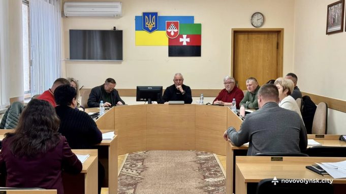 Депутати розпочали підготовку до чергової 42-ї сесії міської ради Депутати-розпочали-підготовку-до-чергової-42-ї-сесії-міської-ради