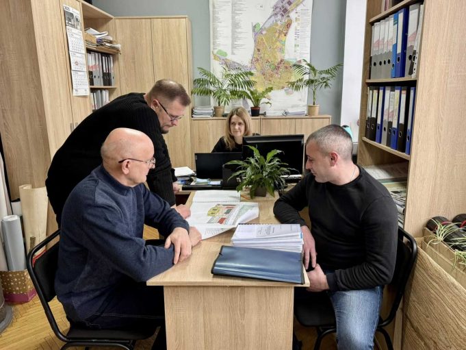 Громадські слухання: у Нововолинську обговорили містобудівну документацію Громадські-слухання:-у-Нововолинську-обговорили-містобудівну-документацію