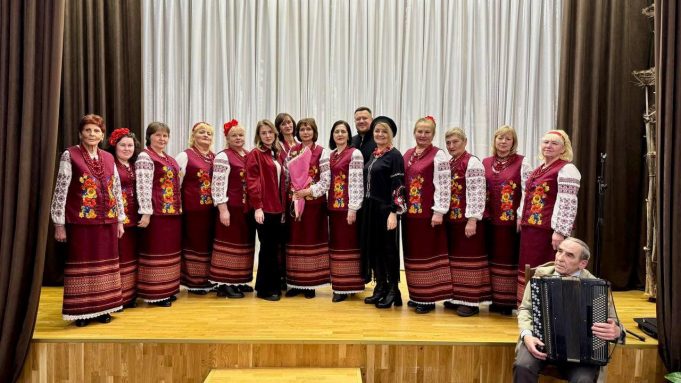 «Співати, щоб жити»: у Нововолинську відбувся благодійний концерт з нагоди Дня Єднання «Співати,-щоб-жити»:-у-Нововолинську-відбувся-благодійний-концерт-з-нагоди-Дня-Єднання