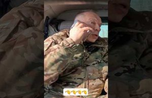 Сирському дзвонить Зеленський ! Цей фрагмент став мемом (ВІДЕО) Сирському дзвонить Зеленський ! Цей фрагмент став мемом (ВІДЕО)