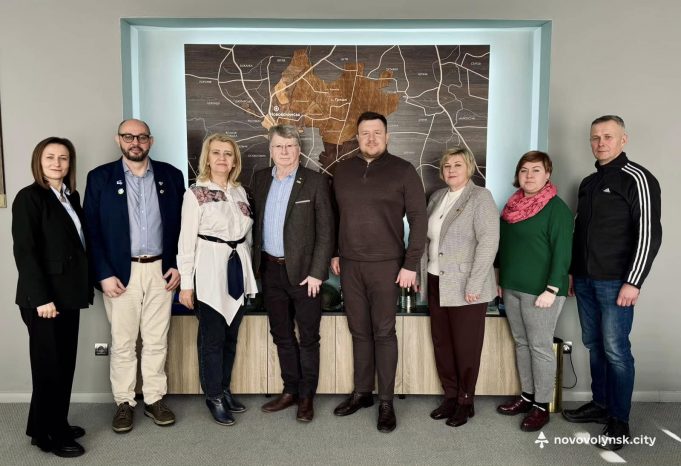 Французькі партнери відвідали Нововолинськ Французькі-партнери-відвідали-Нововолинськ