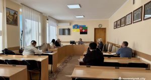 Депутати готуються до позачергової 43-ї сесії Нововолинської міської ради Депутати-готуються-до-позачергової-43-ї-сесії-Нововолинської-міської-ради