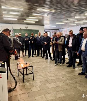 Для-майбутніх-автослюсарів-та-зварювальників-відкрили-оновлений-навчально-практичний-центр
