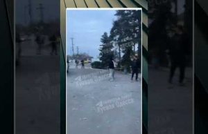 В#БYХ У ПОЛІЦЕЙСЬКОМУ ВІДДІЛКУ на Одещині (ВІДЕО) В#БYХ У ПОЛІЦЕЙСЬКОМУ ВІДДІЛКУ на Одещині (ВІДЕО)