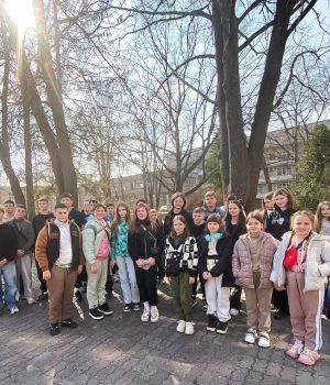 Діти-пільгових-категорій-із-Нововолинської-громади-вирушили-на-оздоровлення-до-«Артеку» Діти-пільгових-категорій-із-Нововолинської-громади-вирушили-на-оздоровлення-до-«Артеку»