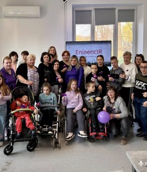 «Фіолетовий-день»:-у-Нововолинську-провели-інформаційний-захід-про-епілепсію