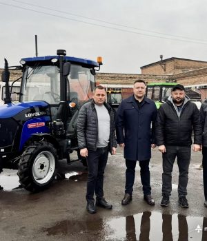 Для-потреб-ВУКГ-придбано-новий-трактор Для-потреб-ВУКГ-придбано-новий-трактор