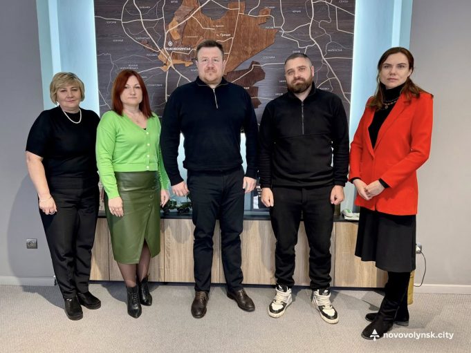 Ще двоє фахівців із супроводу ветеранів стали до роботи у Нововолинській громаді Ще-двоє-фахівців-із-супроводу-ветеранів-стали-до-роботи-у-Нововолинській-громаді