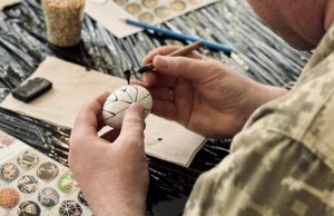 У Нововолинську навчали писанкарству У-Нововолинську-навчали-писанкарству