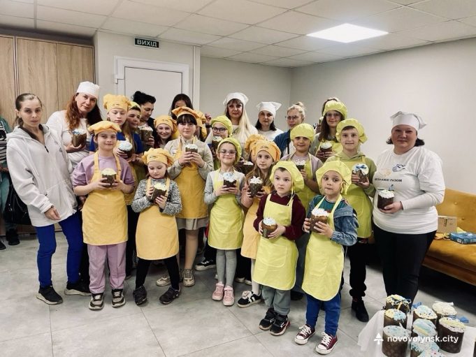 У Нововолинську вдруге відбулася акція «Хліб єднання» У-Нововолинську-вдруге-відбулася-акція-«Хліб-єднання»