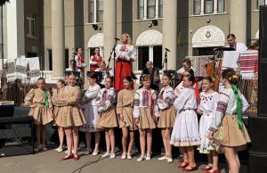 У Нововолинську відзначили Великдень благодійним дійством просто неба У-Нововолинську-відзначили-Великдень-благодійним-дійством-просто-неба