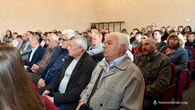 У Нововолинську вшанували пам’ять жертв Чорнобильської трагедії У-Нововолинську-вшанували-пам’ять-жертв-Чорнобильської-трагедії