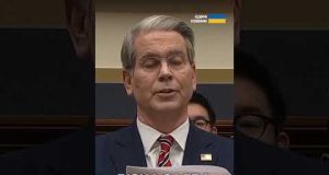У Трампа НАЗВАЛИ ПУТІНА воєнним ЗЛОЧИНЦЕМ (ВІДЕО) У Трампа НАЗВАЛИ ПУТІНА воєнним ЗЛОЧИНЦЕМ (ВІДЕО)