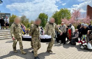 Нововолинська громада попрощалася із Захисником України Нововолинська-громада-попрощалася-із-Захисником-України