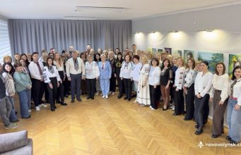 На роботу – у традиційному українському вбранні: у Нововолинську відзначають День вишиванки На-роботу-–-у-традиційному-українському-вбранні:-у-Нововолинську-відзначають-День-вишиванки