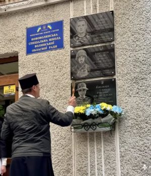 У-Нововолинську-встановили-меморіальні-дошки-чотирьом-Захисникам-України У-Нововолинську-встановили-меморіальні-дошки-чотирьом-Захисникам-України
