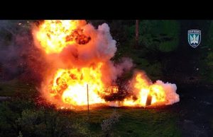 ТАСС уповноважений брехати. Очі та Жало жалять гради,оси,сау,бехи.. (ВІДЕО) ТАСС уповноважений брехати. Очі та Жало жалять гради,оси,сау,бехи.. (ВІДЕО)