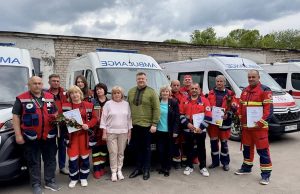 Працівників екстреної медичної допомоги у Нововолинську привітали з професійним святом Працівників-екстреної-медичної-допомоги-у-Нововолинську-привітали-з-професійним-святом