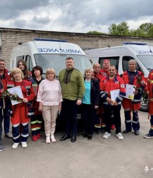 Працівників-екстреної-медичної-допомоги-у-Нововолинську-привітали-з-професійним-святом Працівників-екстреної-медичної-допомоги-у-Нововолинську-привітали-з-професійним-святом