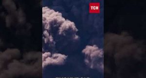Після виверження вулкану Етна на гору зійшли перші туристи (ВІДЕО) Після виверження вулкану Етна на гору зійшли перші туристи (ВІДЕО)