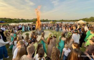 На міському озері відбувся етнофестиваль «Вогні Купала» На міському озері відбувся етнофестиваль «Вогні Купала»