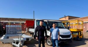 Автопарк Нововолинського ВУКГ поповнився новою технікою з Німеччини Автопарк-Нововолинського-ВУКГ-поповнився-новою-технікою-з-Німеччини