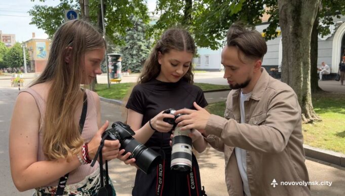 «Цифрова фотографія»: у Центрі ДЮТ дітей навчають фотографувати «Цифрова-фотографія»:-у-Центрі-ДЮТ-дітей-навчають-фотографувати