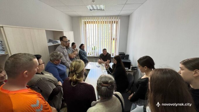 Міський голова провів прийом громадян у Нововолинську Міський-голова-провів-прийом-громадян-у-Нововолинську
