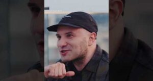 Історія від Розового: Іду я по Краматорську і тут якийсь чувак кричить: “Вітя!” (ВІДЕО) Історія від Розового: Іду я по Краматорську і тут якийсь чувак кричить: “Вітя!” (ВІДЕО)