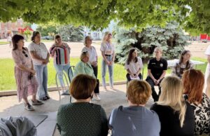 Впровадження програми «Ти як?» у Нововолинську: на майдані Незалежності провели тематичний захід Впровадження-програми-«Ти-як?»-у-Нововолинську:-на-майдані-Незалежності-провели-тематичний-захід