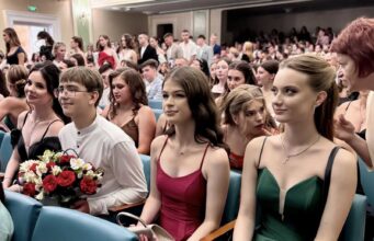 Випускний у Нововолинському науковому ліцеї Випускний-у-Нововолинському-науковому-ліцеї