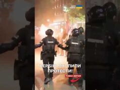 Протести в Сербії: барикади, сльозогінний газ і десятки затриманих (ВІДЕО) Протести в Сербії: барикади, сльозогінний газ і десятки затриманих (ВІДЕО)