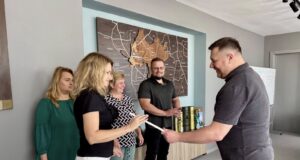 У Нововолинську привітали державних реєстраторів та архітекторів із професійними святами У-Нововолинську-привітали-державних-реєстраторів-та-архітекторів-із-професійними-святами