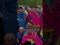 Емоції сина, коли його тато повернувся з полону (ВІДЕО) Емоції сина, коли його тато повернувся з полону (ВІДЕО)