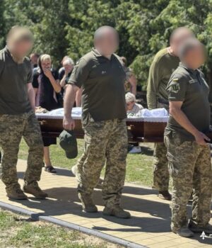 Нововолинська-громада-попрощалася-із-Захисником-Олегом-Мартинюком Нововолинська-громада-попрощалася-із-Захисником-Олегом-Мартинюком