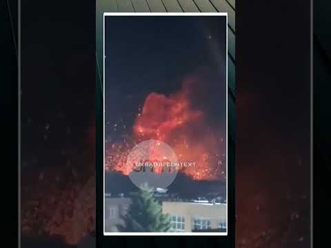 ЗСУ влучили у СКЛАД БОЄПРИПАСІВ на Донеччині (ВІДЕО) ЗСУ влучили у СКЛАД БОЄПРИПАСІВ на Донеччині (ВІДЕО)