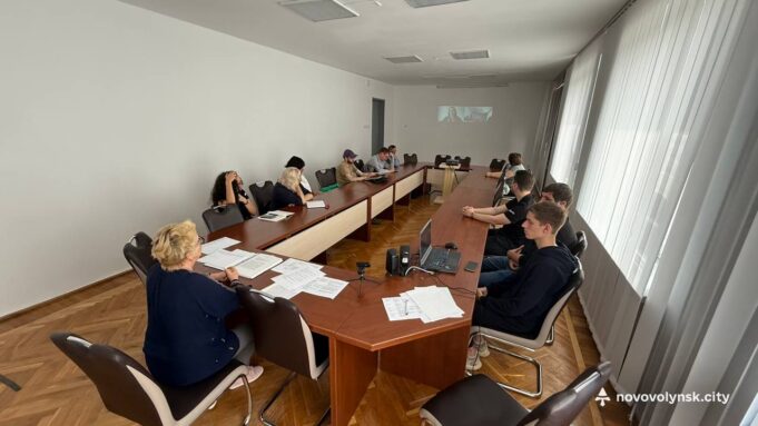 У Нововолинську відбулася перша зустріч з громадськістю щодо цифрової трансформації У-Нововолинську-відбулася-перша-зустріч-з-громадськістю-щодо-цифрової-трансформації