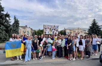 Нововолинськ вітає Героя: Олег Карпюк повернувся додому після полону Нововолинськ-вітає-Героя:-Олег-Карпюк-повернувся-додому-після-полону