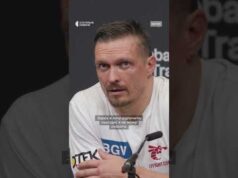 Розповів про удар, яким нокаутував Дюбуа (ВІДЕО) Розповів про удар, яким нокаутував Дюбуа (ВІДЕО)