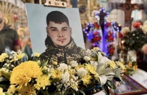 Прощання із полеглим Героєм Дмитром Потураєм Прощання-із-полеглим-Героєм-Дмитром-Потураєм