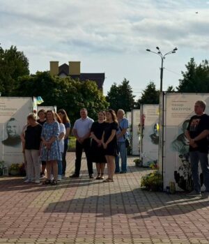 У-Нововолинську-вшанували-пам’ять-військових-і-цивільних,-які-загинули-в-полоні