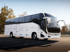 Автобус Будапешт – Ужгород: надійне повернення з Європи додому