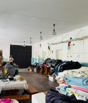 Соціальна-підтримка:-у-Нововолинську-продовжує-роботу-«банк-одягу»