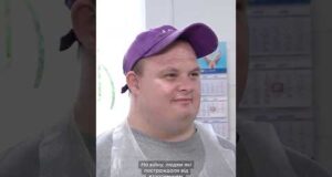 Люди з інвалідністю печуть хліб для військових (ВІДЕО) Люди з інвалідністю печуть хліб для військових (ВІДЕО)