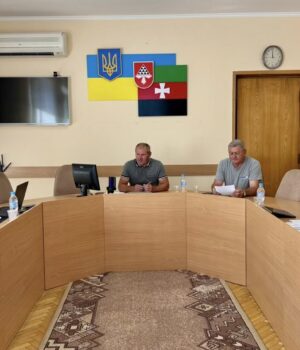 Підготовка-до-48-сесії-Нововолинської-міської-ради:-депутати-працювали-у-постійних-комісіях