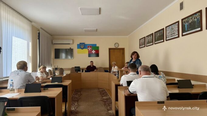 У Нововолинській міській раді провели «День депутата» У-Нововолинській-міській-раді-провели-«День-депутата»