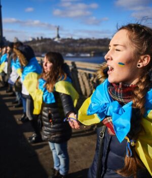 У-День-Незалежності-українці-утворять-«Ланцюг-єдності» У-День-Незалежності-українці-утворять-«Ланцюг-єдності»