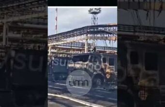 На росії ДОГОРІВ Новошахтинський НПЗ (ВІДЕО) На росії ДОГОРІВ Новошахтинський НПЗ (ВІДЕО)