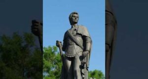 «Треба будувати нові міфи і нових героїв»: Роман Бондарчук про деколонізацію у Херсоні (ВІДЕО) «Треба будувати нові міфи і нових героїв»: Роман Бондарчук про деколонізацію у Херсоні (ВІДЕО)