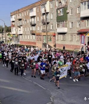 «Шаную-воїнів,-біжу-за-героїв-України»:-у-Нововолинську-долучилися-до-всеукраїнської-акції «Шаную-воїнів,-біжу-за-героїв-України»:-у-Нововолинську-долучилися-до-всеукраїнської-акції